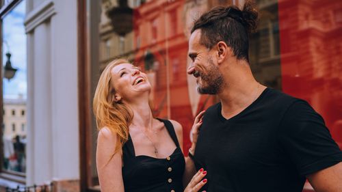 Modern Dating Terms: Textationship, Ethical Non-Monogamy, Affordating, And More